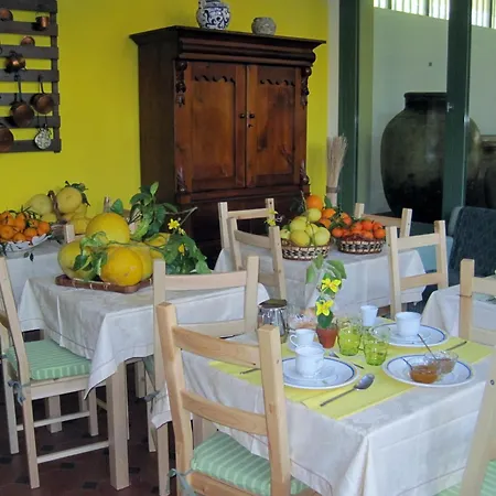 Bed & Breakfast Lirma *