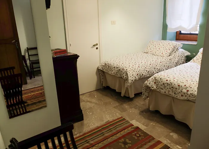 Lirma 4* Чефалу