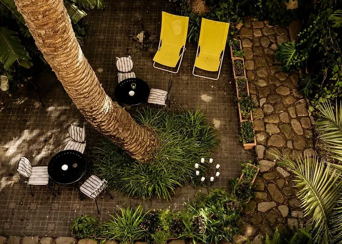 Lirma 4* تْشيفالو