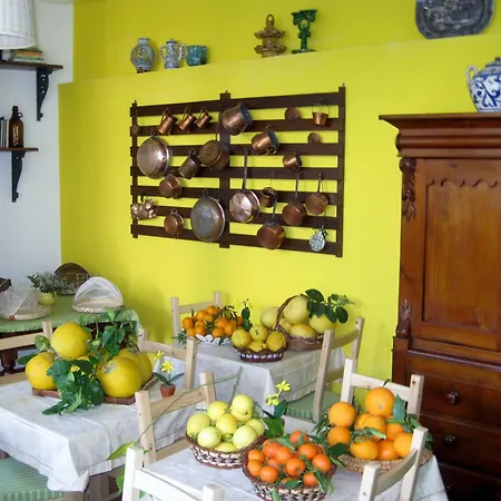 Bed & Breakfast Lirma Cefalu