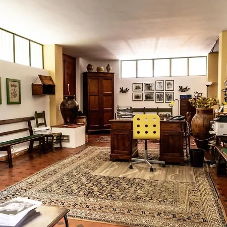 Lirma Bed & Breakfast 4*