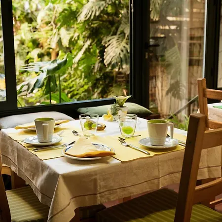 Lirma Bed & Breakfast