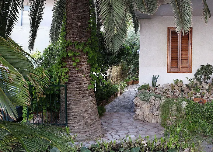 Bed & Breakfast Lirma 4*